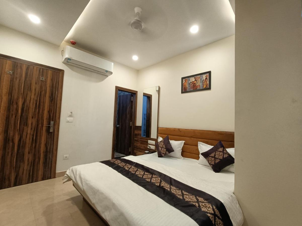 Hotel Vrinda Inn Udaipur Luaran gambar