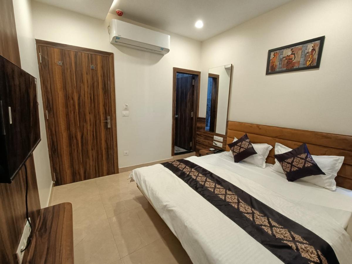 Hotel Vrinda Inn Udaipur Luaran gambar