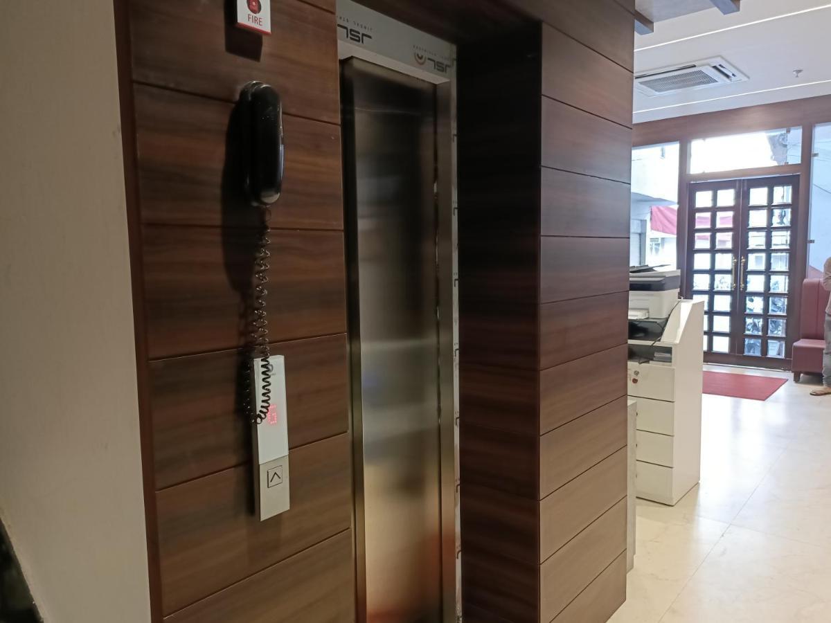 Hotel Vrinda Inn Udaipur Luaran gambar