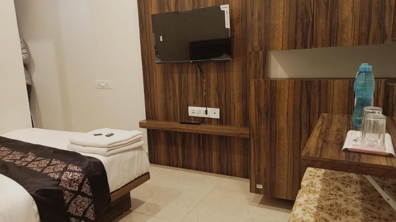 Hotel Vrinda Inn Udaipur Luaran gambar